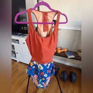 Molybell Womens One-Piece Swimsuit rust color floral One piece classic Size XL